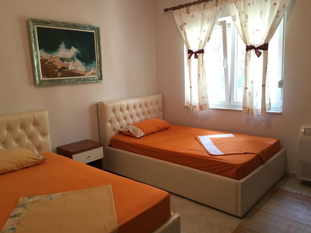 Eurocoli Rezidence Apartament Golem (Tirana)